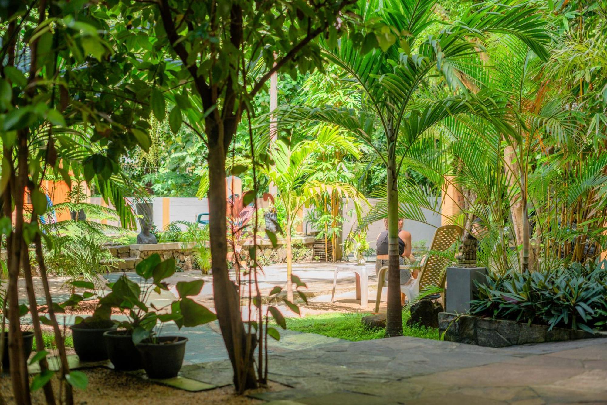 Monkey Villa Hikkaduwa Exterior photo