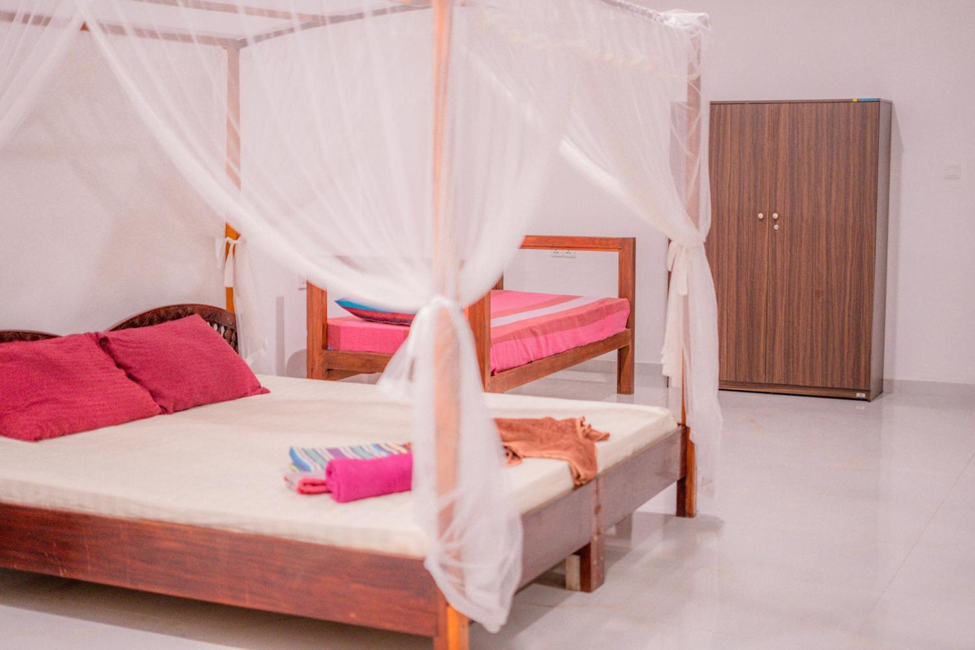 Monkey Villa Hikkaduwa Exterior photo