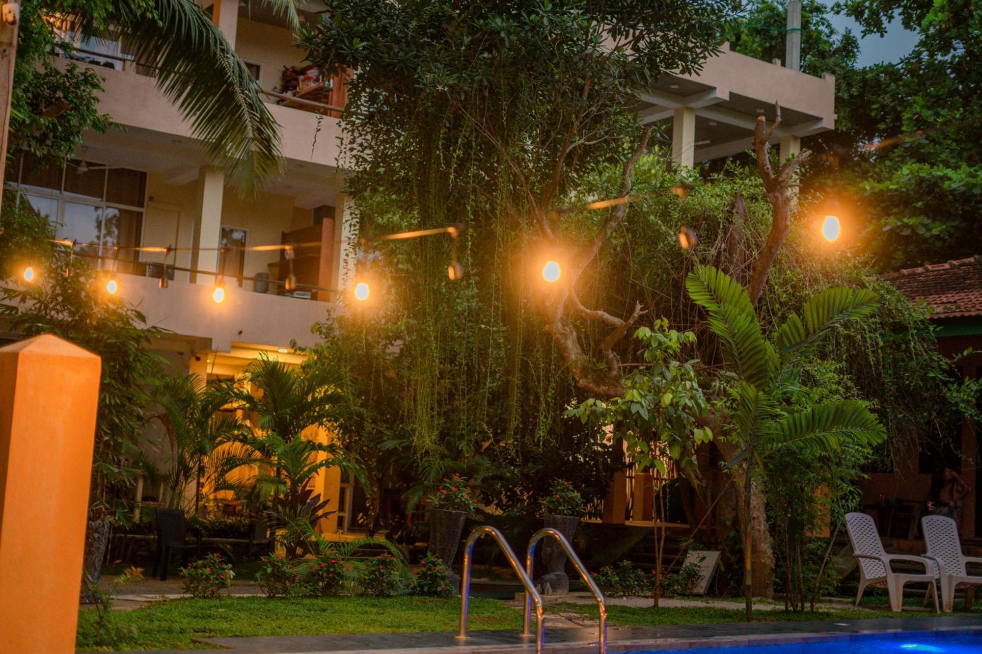 Monkey Villa Hikkaduwa Exterior photo